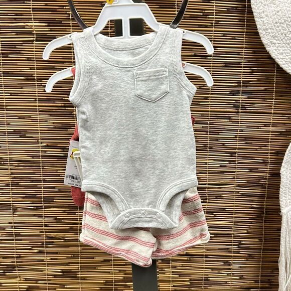 Carter's Baby Boys Little Shorts, Tank and Bodysuit, 3 Piece Set - Red Size NB - Picture 3 of 3